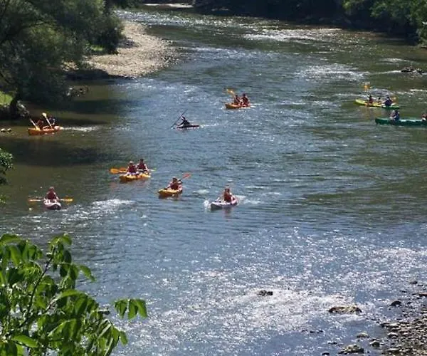 Dom wakacyjny Maison Belizo, Familiale ,calme Et Reposante. *
